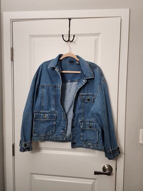 Vintage Liz Wear  Classic Blue Denim Jean Jacket Size Large